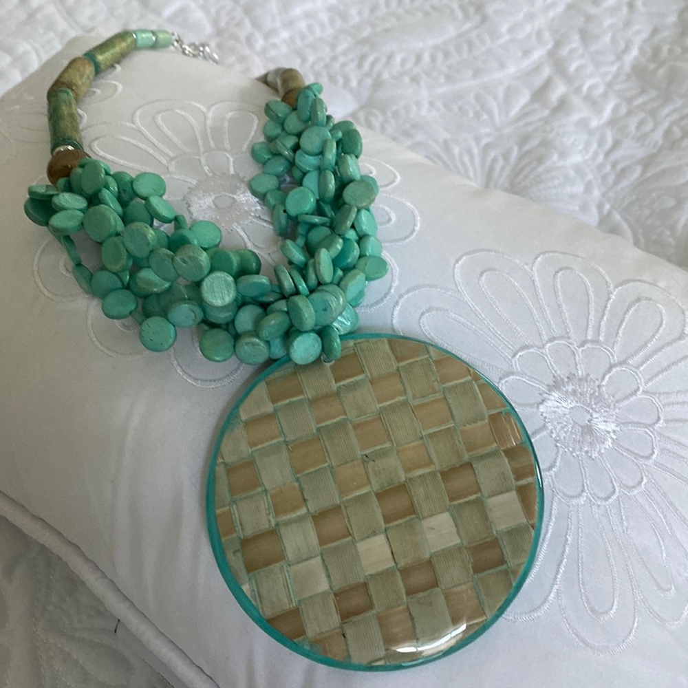 Chunky turquoise necklace